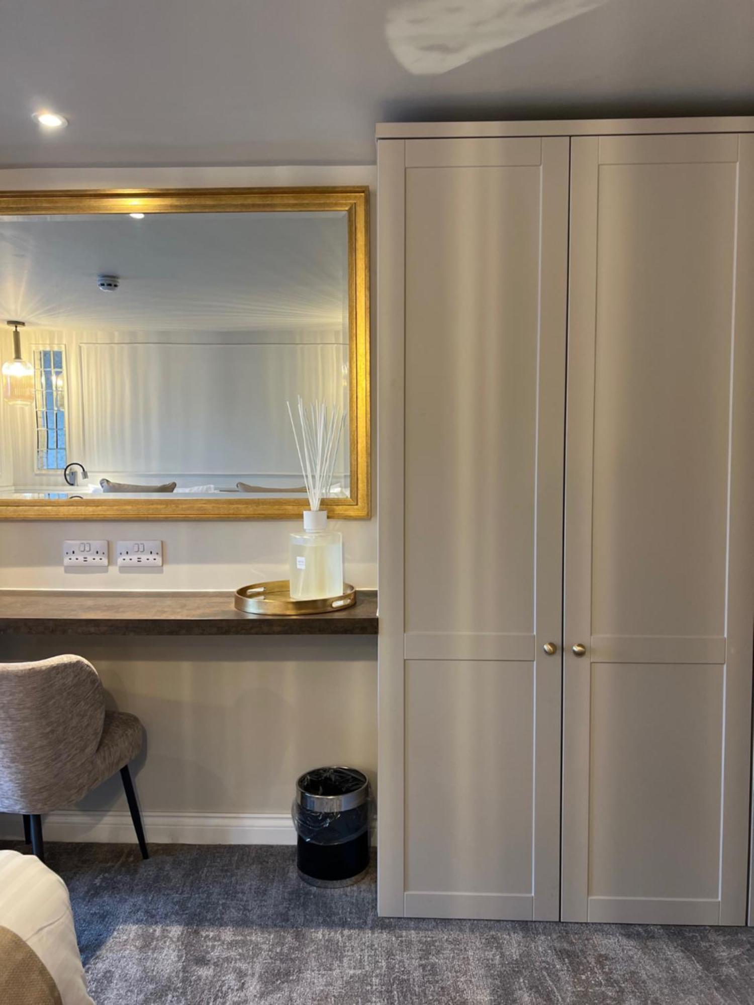 Number 3 Pier Road Suites วิทบี ภายนอก รูปภาพ